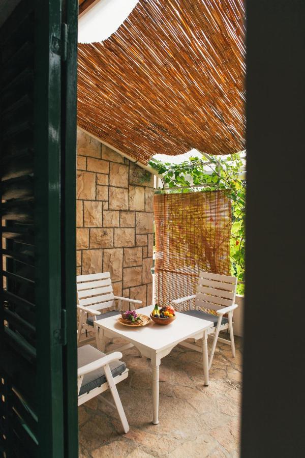 Charming Apartments With Garden 波尔 外观 照片
