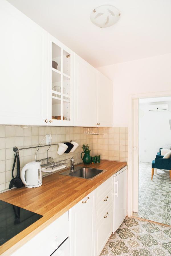 Charming Apartments With Garden 波尔 外观 照片