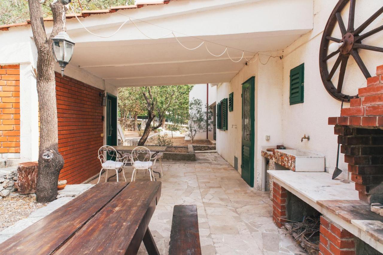 Charming Apartments With Garden 波尔 外观 照片